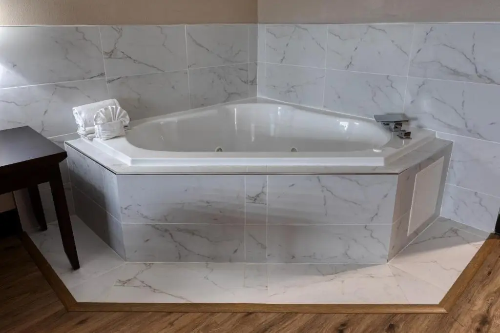 Hotels in Mesa with a jacuzzi in the room