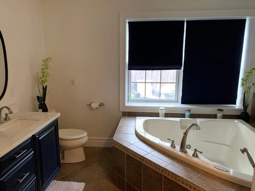 Hotels with jacuzzi in room in Strasburg