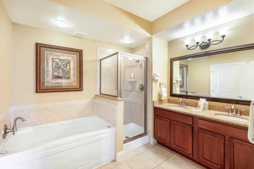 Deep soaking bathtub at The Berkley, Orlando