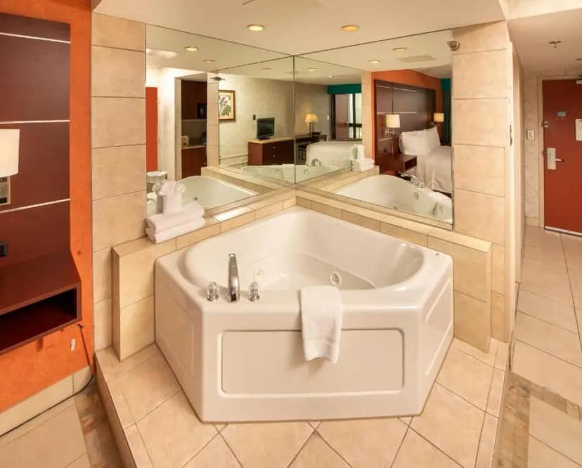 Private in-room jacuzzi tub in the King Room with Whirlpool at The Breakers Resort Inn
