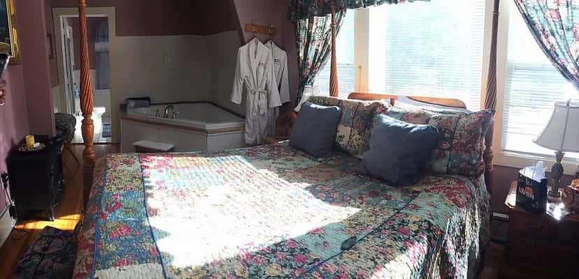 In-room hot tub at The Brookview Manor in Canadensis, PA