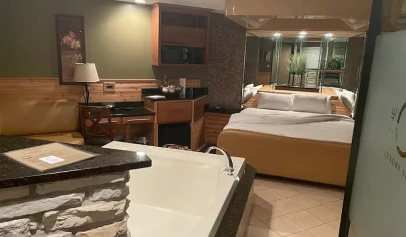 In-room hot tub at The Champagne Lodge & Luxury Suites in Willowbrook, IL