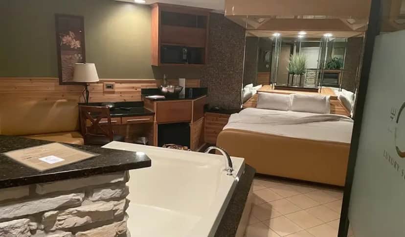 The Champagne Lodge & Luxury Suites hotel photo 1 in Willowbrook, Illinois