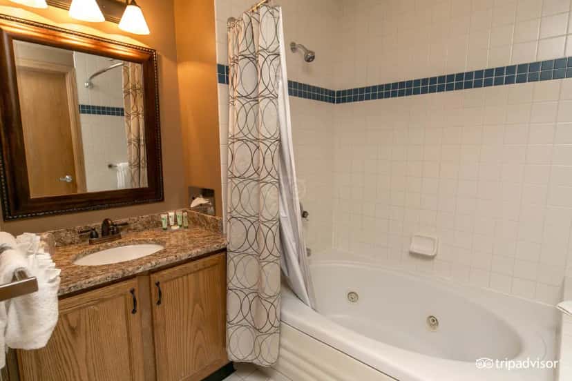 In-room hot tub at The Cove of Lake Geneva in Lake Geneva, WI