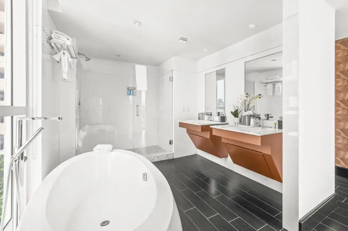 Deep soaking tub at The Fairwind Hotel in Bal Harbour, FL