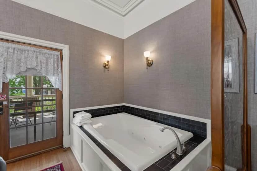 Private in-room jacuzzi tub in the Deluxe King Suite at The Foxglove Inn