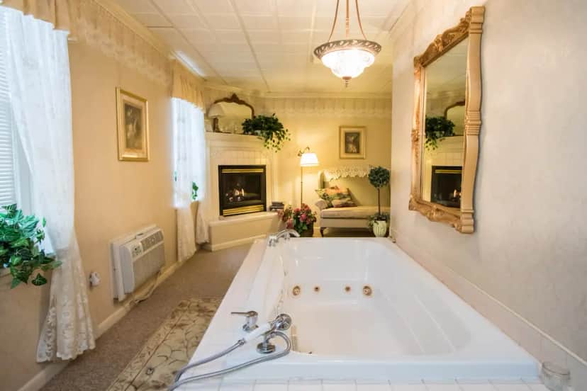 Private in-room jacuzzi tub at The Globe Inn