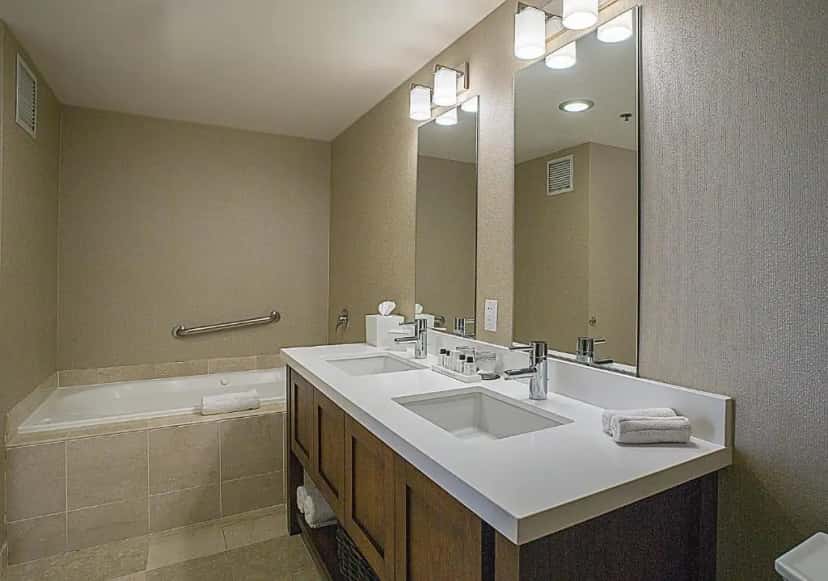 In-room hot tub at The Grand in Sunnyvale, CA