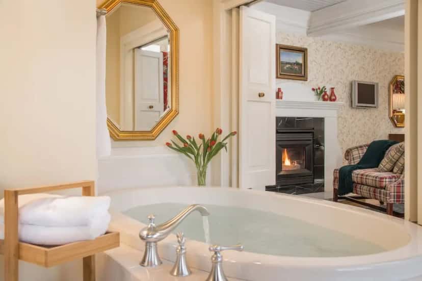 In-room hot tub at The Inn at Ormsby Hill in Manchester, VT