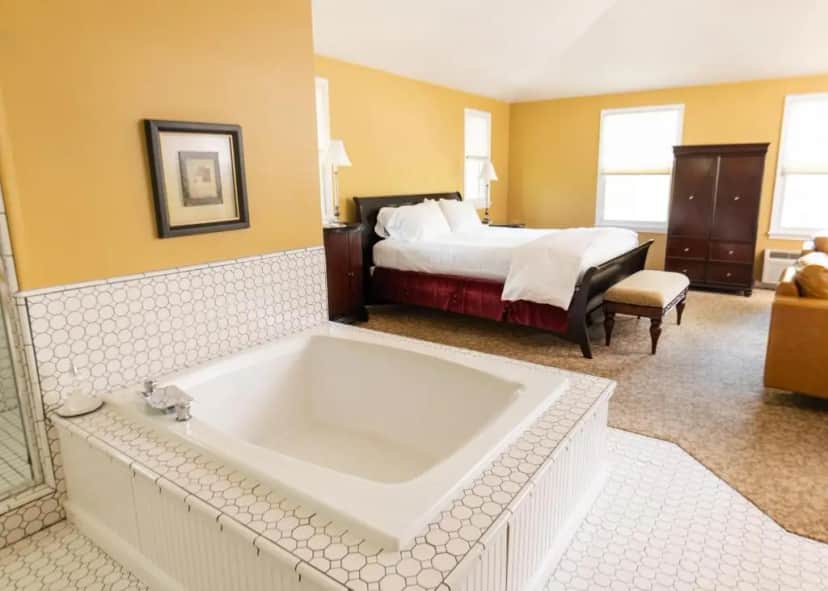 Private in-room jacuzzi tub in the King Suite with Spa Bath at The Inn on First