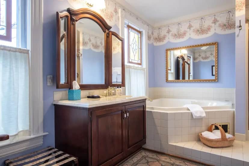 Private in-room jacuzzi tub in the Julia Single Queen at The Oaks Victorian Inn