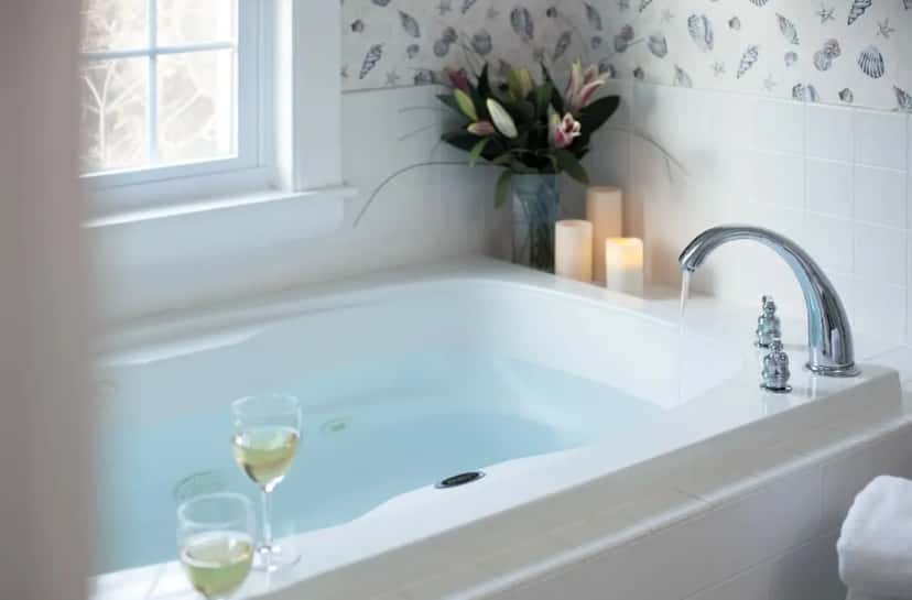 In-room hot tub at The Old Harbor Inn in Chatham, MA