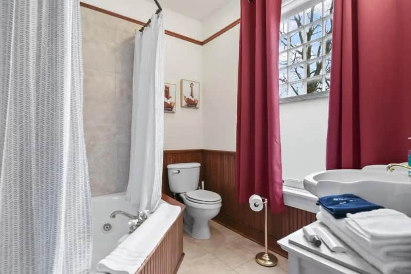 Private in-room jacuzzi tub in the Queen Room with Balcony at The Pasfield House