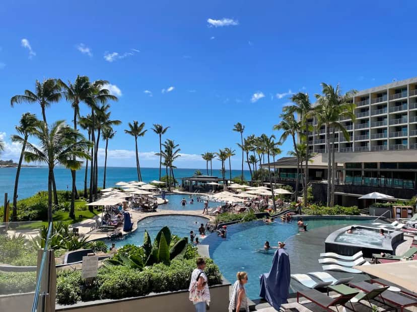 Shared outdoor hot tub at The Ritz-carlton O‘ahu, Turtle Bay