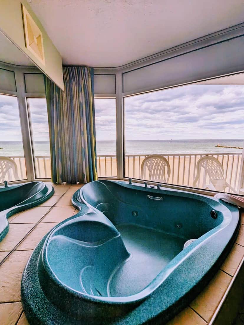 Private outdoor hot tub at The Schooner Inn