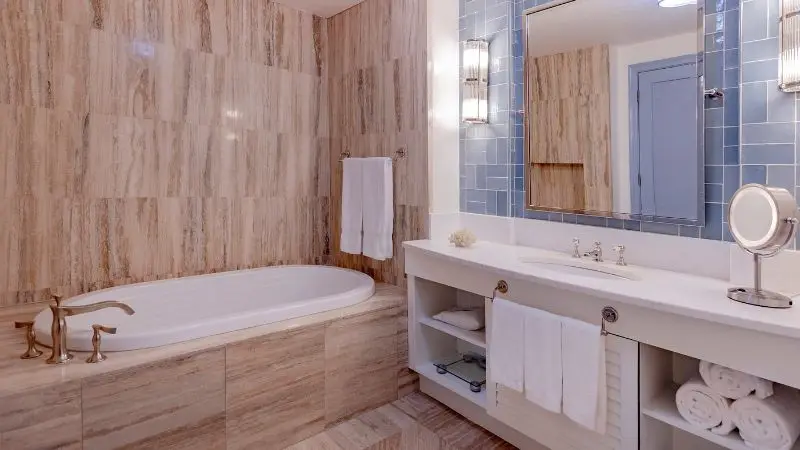 Hotels with jacuzzi in room in Delray Beach