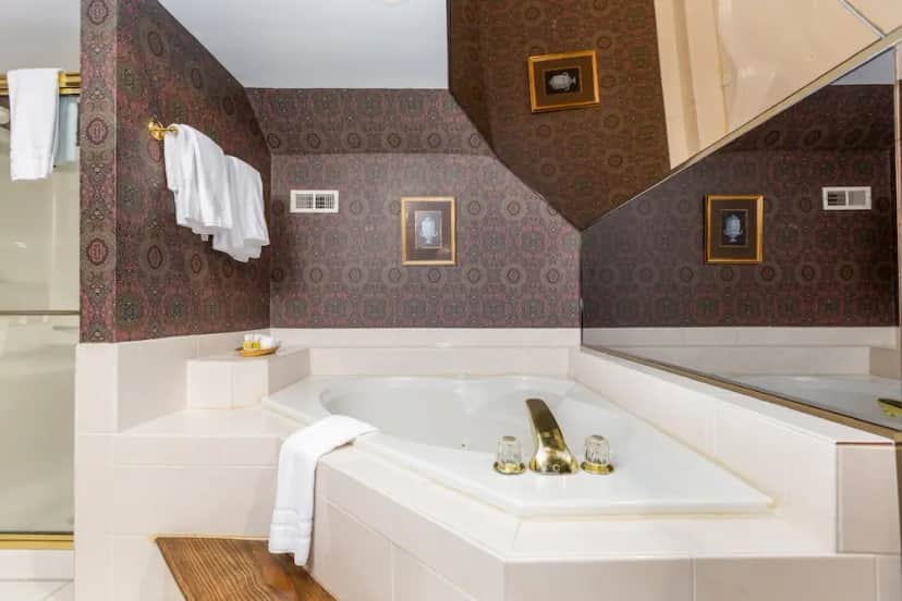 Private in-room jacuzzi tub in the Piedmont Suite at The Shaffner Inn