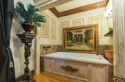 Hotels with jacuzzi in room in Bentonville