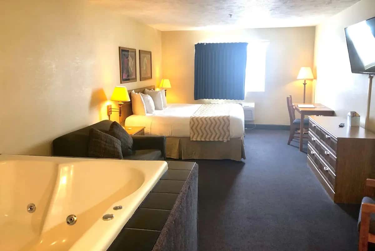 Private in-room jacuzzi at Travelodge by Wyndham Grand Island