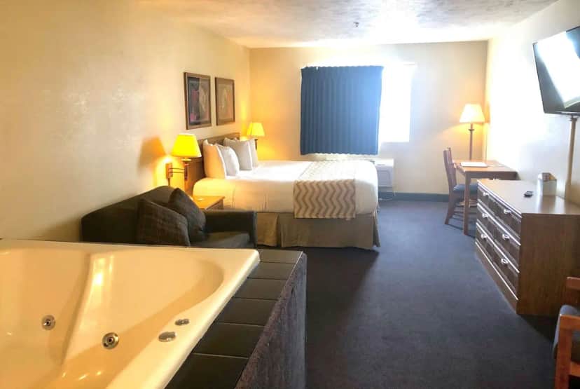 Private in-room jacuzzi at Travelodge by Wyndham Grand Island