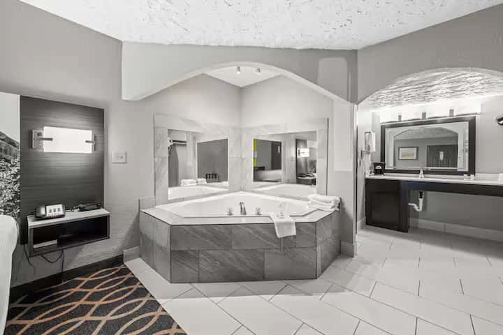 In-room hot tub at Travelodge by Wyndham Norman in Norman, OK