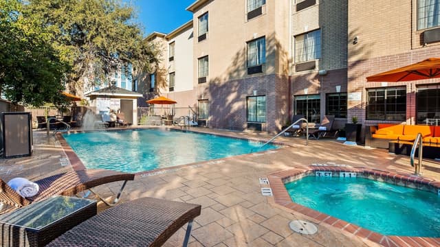 Shared outdoor hot tub