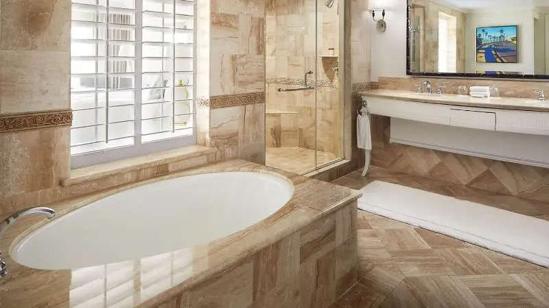 Hotels with jacuzzi in room in Dana Point
