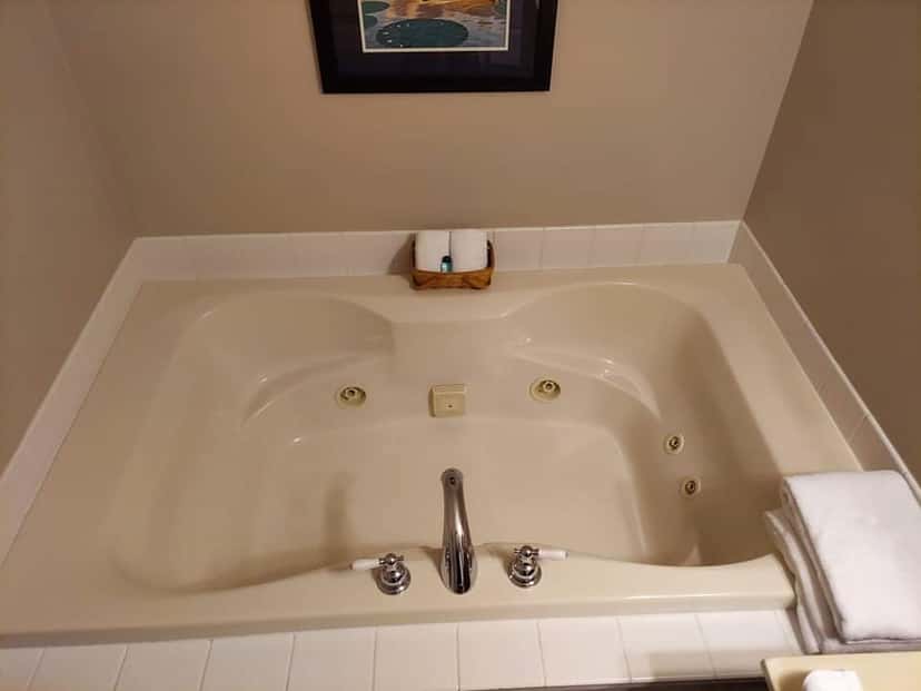 In-room hot tub at Wampler House Boutique Hotel in Bloomington, MN