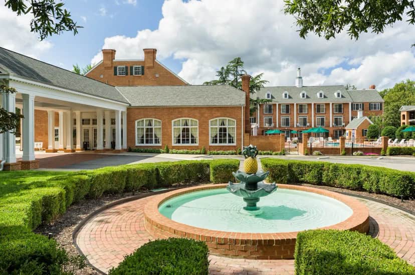 Shared outdoor hot tub at Westgate Historic Williamsburg Resort