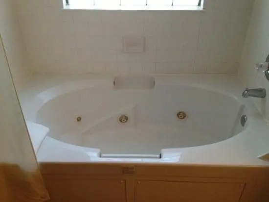 In-room hot tub at Westgate Painted Mountain Golf Resort in Mesa, AZ