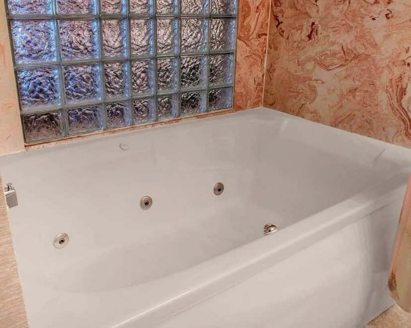 In-room hot tub at Wingate by Wyndham Livonia in Livonia, MI