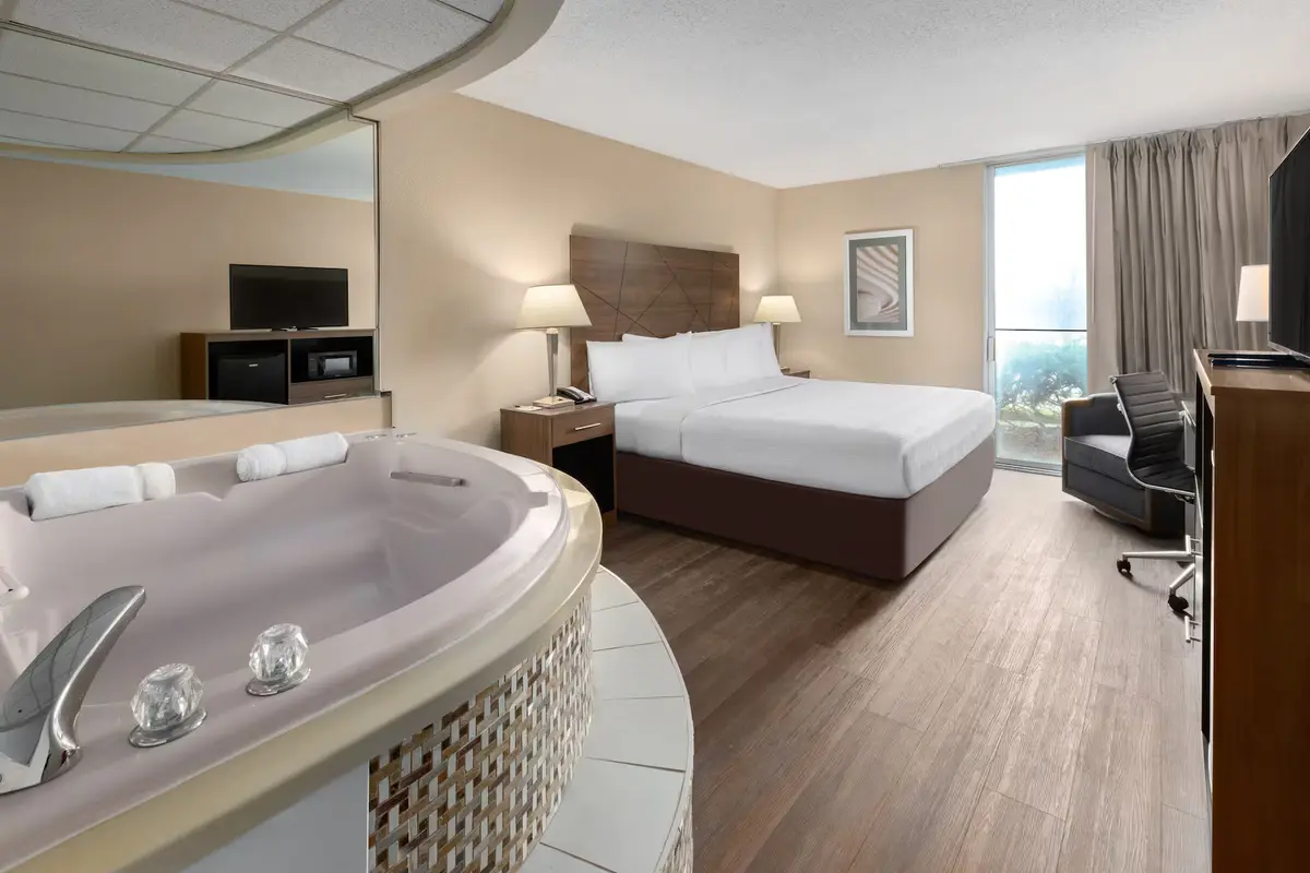 Private in-room jacuzzi at Wingate by Wyndham Troy