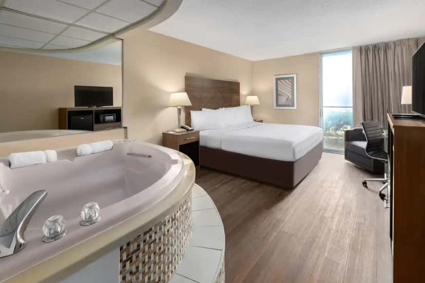 In-room hot tub at Wingate by Wyndham Troy in Troy, MI