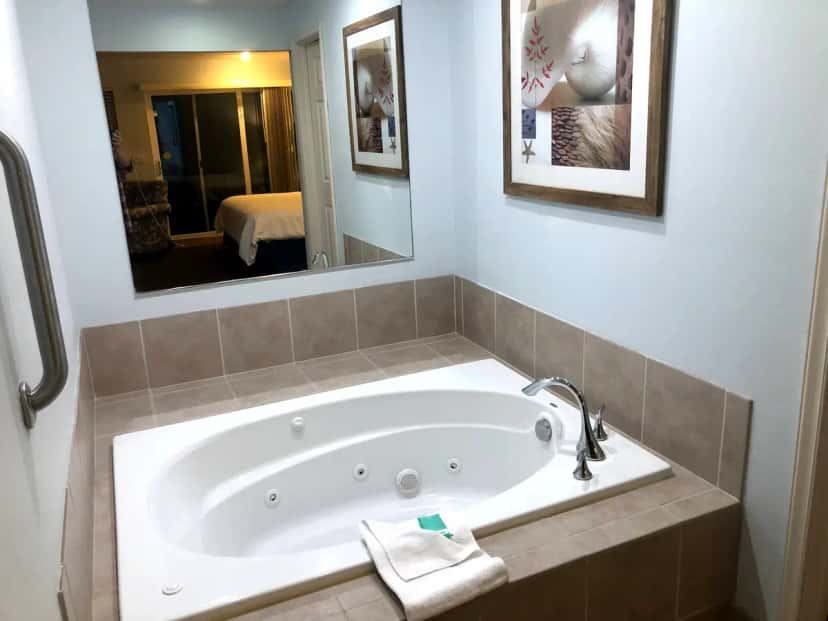 In-room jacuzzi tub at WorldMark Discovery Bay in Port Townsend, WA