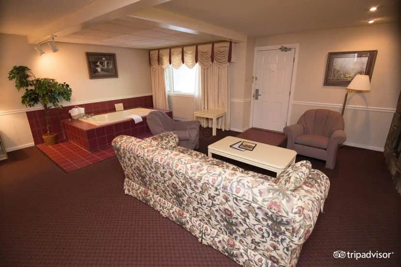 Zoder’s Inn & Suites hotel photo 1 in Gatlinburg, Tennessee