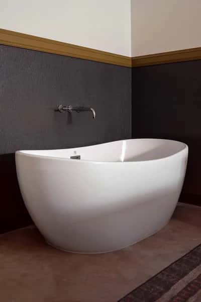The Ozarker Lodge - Featured hot tub