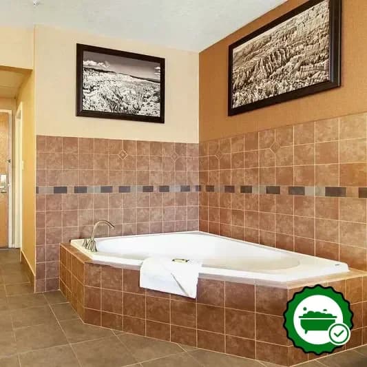 Deep soaking bathtub