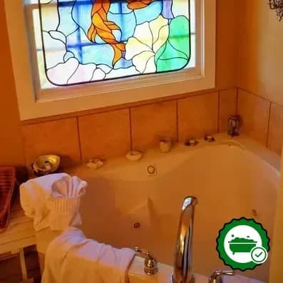 Jetted bathtub