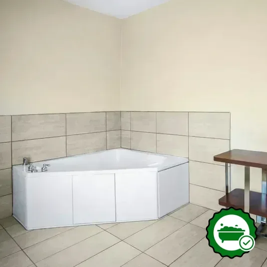 Jetted bathtub