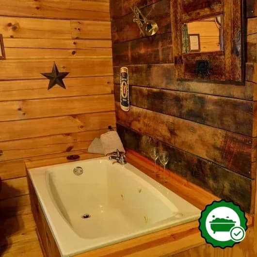 Jetted bathtub
