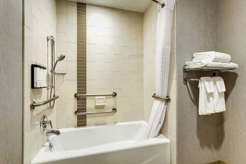 Deep soaking tub at Hyatt Place St. Louis/Chesterfield in Chesterfield, MO