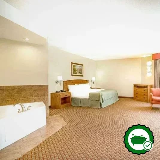 Jetted bathtub