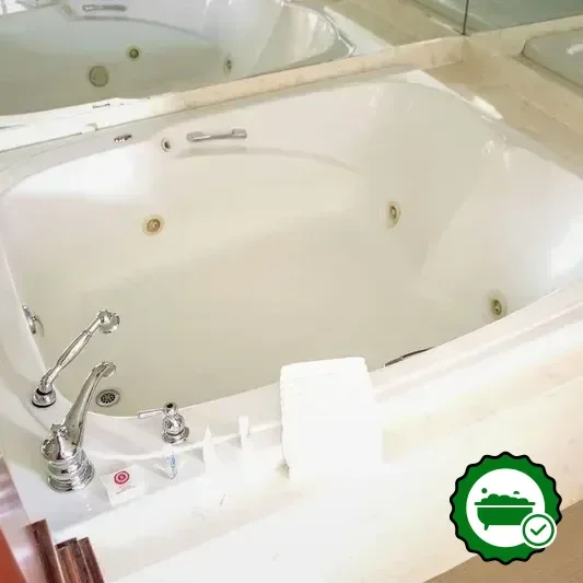 Jetted bathtub