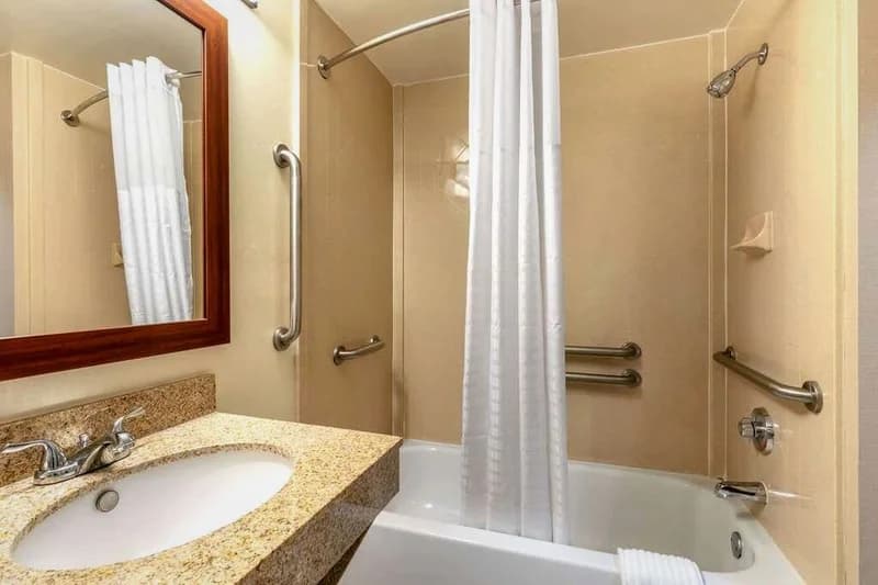 Comfort Inn & Suites Nashville Franklin Cool Springs