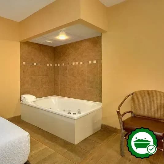 Jetted bathtub