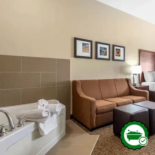 Jetted bathtub