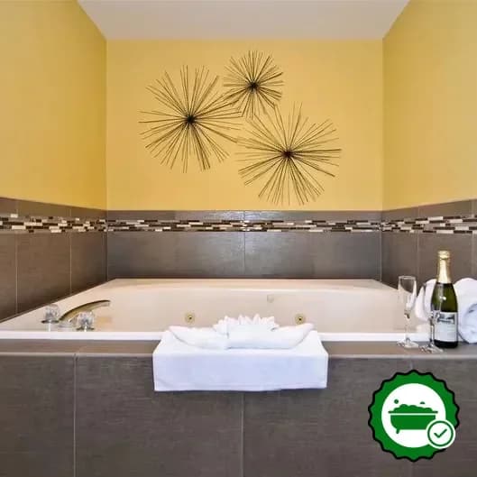 Deep soaking bathtub