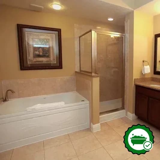 Deep soaking bathtub
