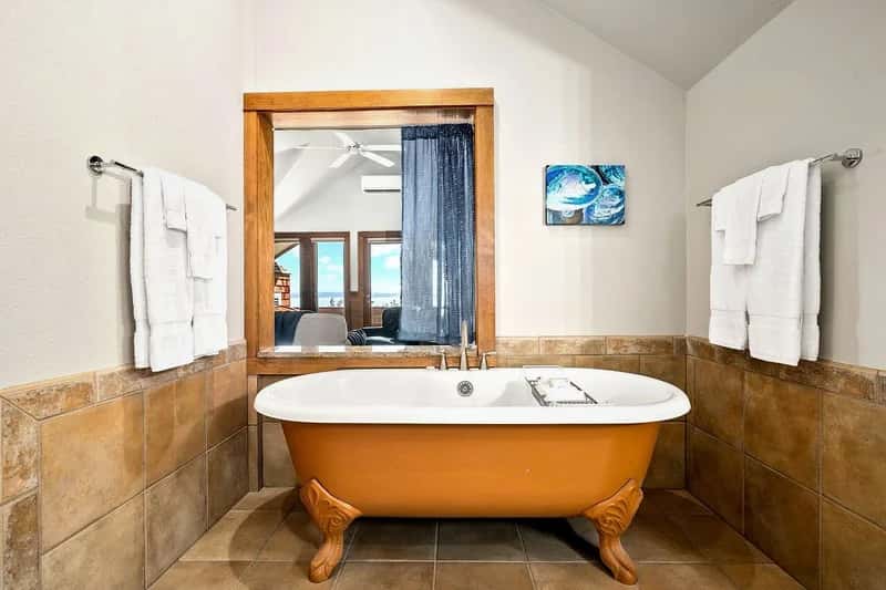 Deep soaking tub at Saratoga Inn in Langley, WA