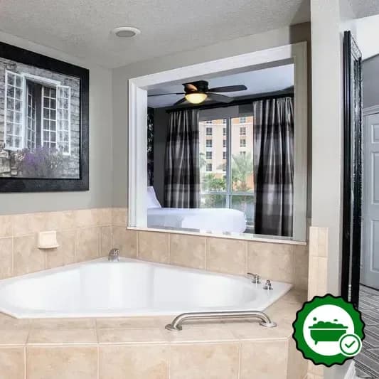 Deep soaking bathtub